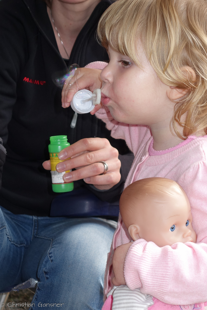 Die erste Seifenblase 